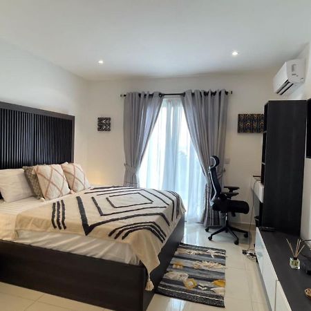 The Lennox Luxury Apartment Accra Extérieur photo
