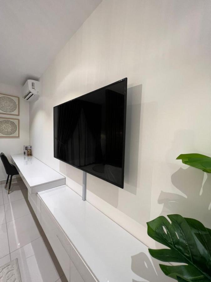The Lennox Luxury Apartment Accra Extérieur photo