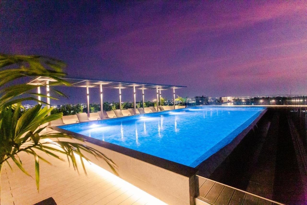 The Lennox Luxury Apartment Accra Extérieur photo