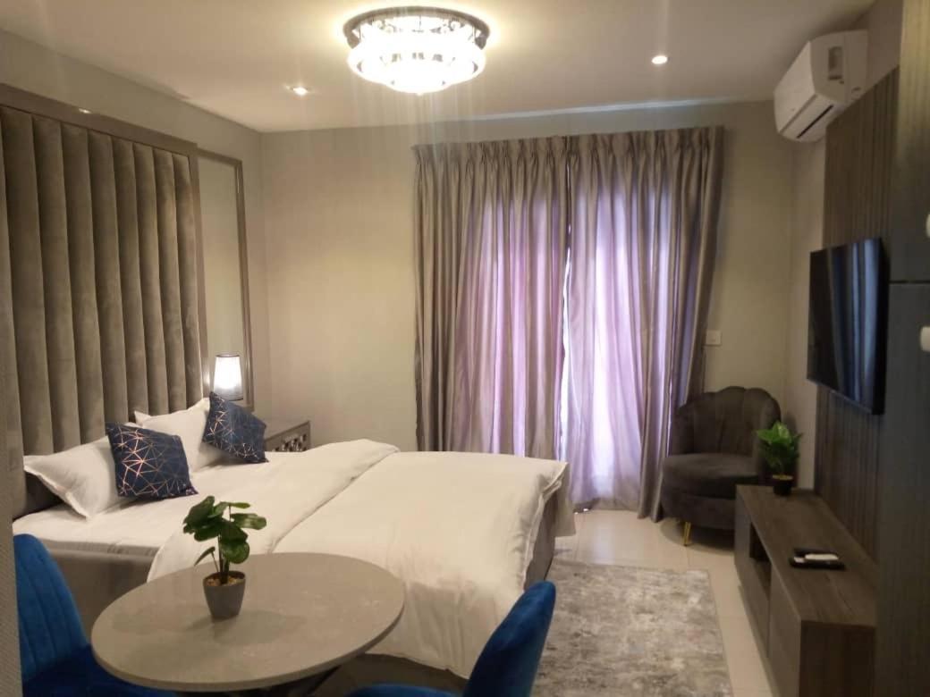 The Lennox Luxury Apartment Accra Extérieur photo